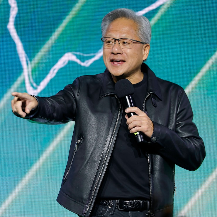 GeForce Gamer Festival at COEX in Seoul, South Korea Nvidia CEO Jensen Huang speaks during the GeForce Gamer Festival at COEX in Seoul, South Korea on October 30, 2025. Before the event Nvidia CEO Jensen Huang shared chicken and beer with Samsung Electronics Chairman Lee Jae-yong and Hyundai Motor Chairman Chung Eui-sun, then they took the stage together for a presentation. Seoul South Korea PUBLICATIONxNOTxINxJPN Copyright: xMatrixxImages/JungxUi-Chelx