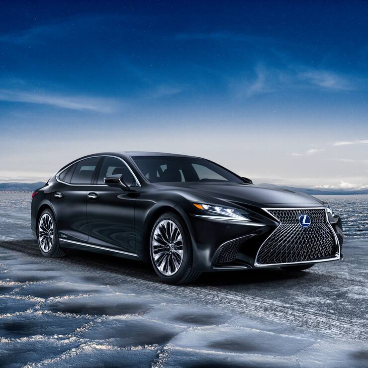 Lexus LS 500h AWD 