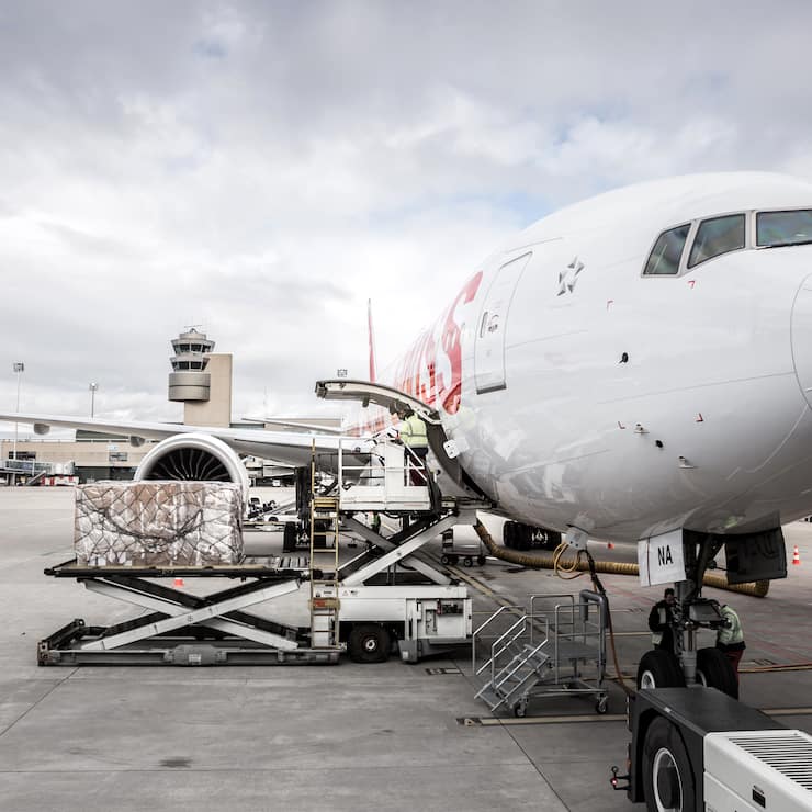 Swiss Airline Flugzeug Fracht Cargo