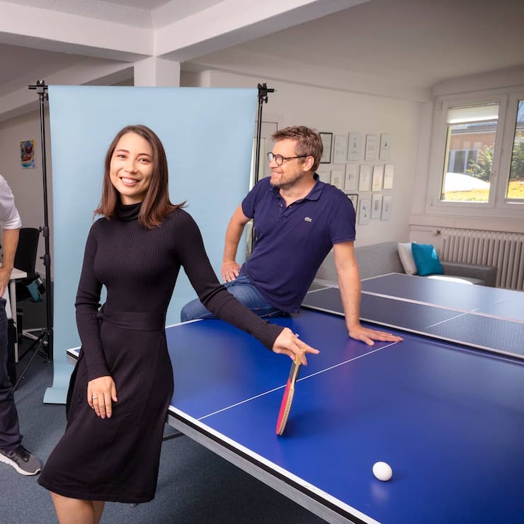 Anna Pak, Mark Forster (Weisses Hemd), Helmut Lasser