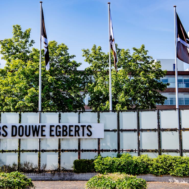 UTRECHT, NETHERLANDS - 2020/05/29: JDE sign at the headquarters in Utrecht.Jacobs Douwe Egbets (JDE) parent to Douwe Egberts (DE), a Dutch coffee brand has experienced a successful IPO (Initial Public Offering). (Photo by Robin Utrecht/SOPA Images/LightRocket via Getty Images)