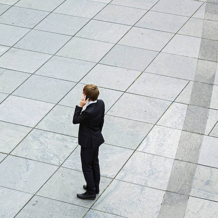 Manager_Lohn_Deutschland_Anzug_Banken