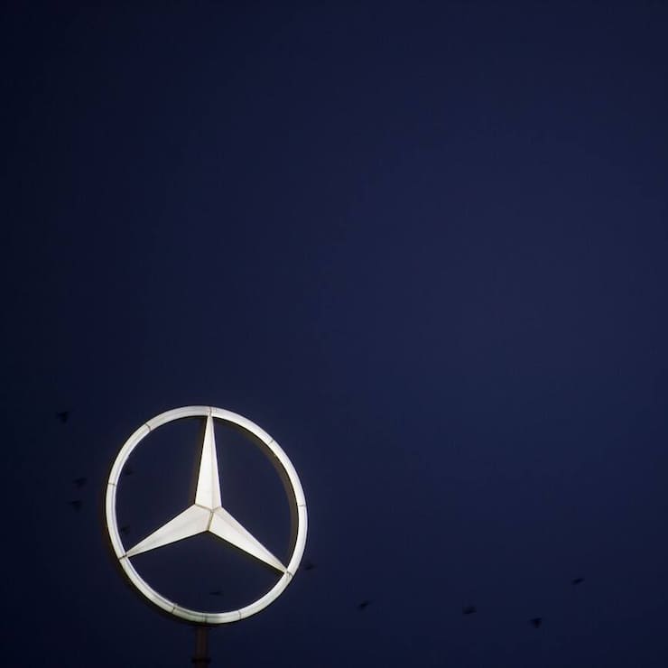 Daimler_Mercedes_Stern.JPG