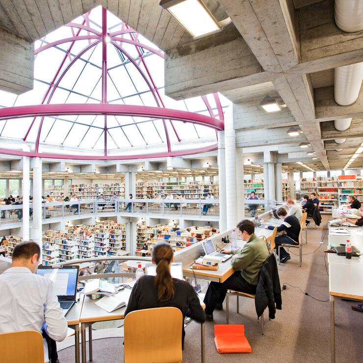 Interior of the university library with the large glass dome, HSG University of St. Gallen, Switzerland, Europe (KEYSTONE/IMAGEBROKER/Michael Peuckert)