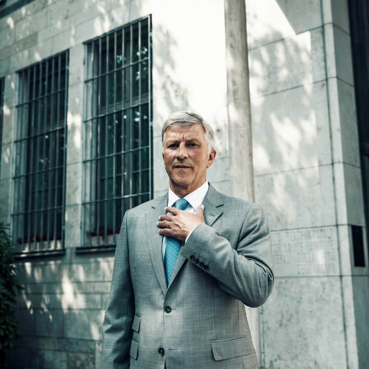 Rolf Hugo DÃ¶rig ist ein Schweizer Manager. Er ist VerwaltungsratsprÃ¤sident der Swiss-Life-Gruppe und der Adecco, fotografiert am Dienstag (22.05.18) im Hauptsitz der Swiss-Life am General-Guisan-Quai 40 in ZÃ¼rich fÃ¼r ein InterviewgesprÃ¤ch. Foto: Sebastian Magnani