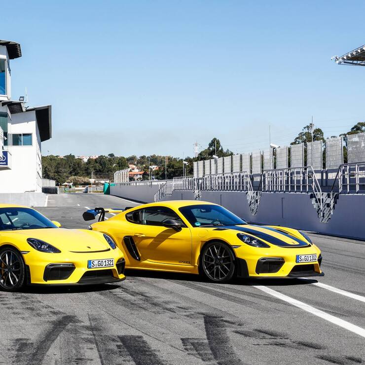 Fahrveranstaltung des neuen Porsche 718 Cayman GT4 RS in Estoril (Photo by Hoch Zwei / Juergen Tap)