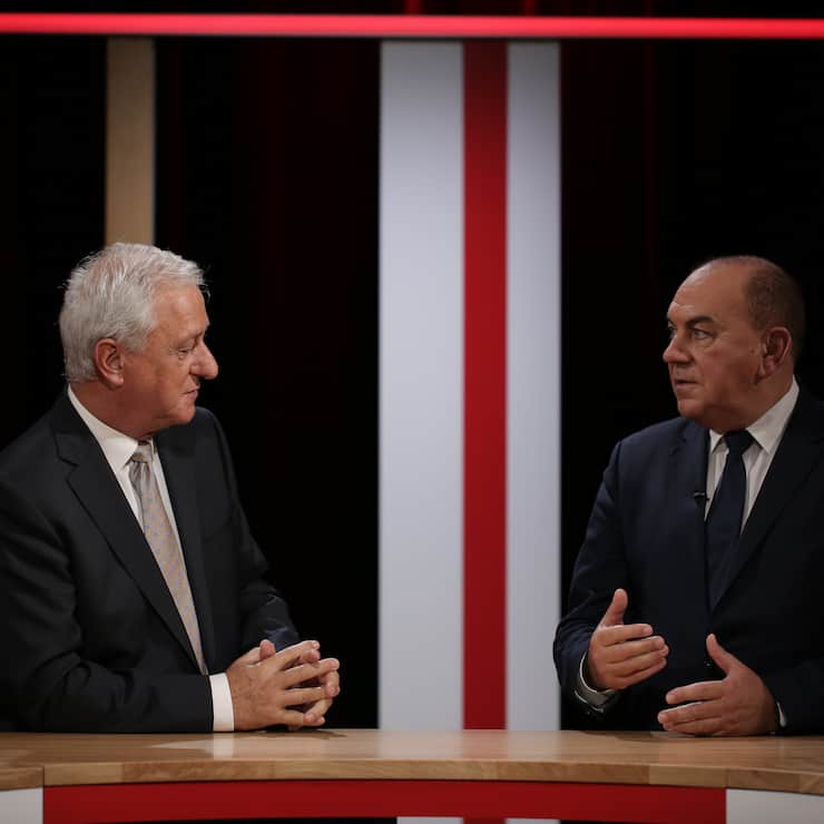 Novartis-VR-Präsident Jörg Reinhardt (l.) und sein UBS-Pendant Axel Weber beim BILANZ Business Talk.