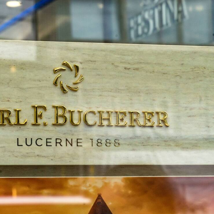 Carl F. Bucherer, Uhren