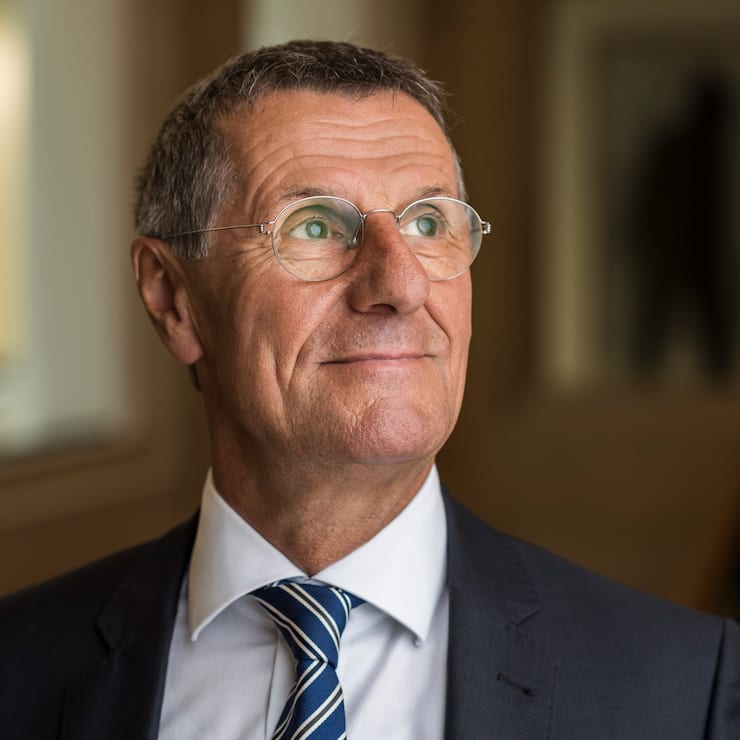 Portrait of Juerg Bucher, President of the Board of Directors of Valiant Bank, taken at the bank's headquarters in Bern, Switzerland, on September 5, 2016. (KEYSTONE/Alessandro della Valle)Juerg Bucher, Verwaltungsratspraesident der Valiant Bank, portraitiert am 5. September 2016 am Hauptsitz der Bank in Bern. (KEYSTONE/Alessandro della Valle)