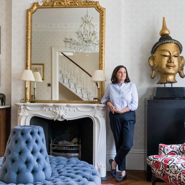 Chairperson Wendy Becker in ihrem Reihenhaus in London-Kensington.