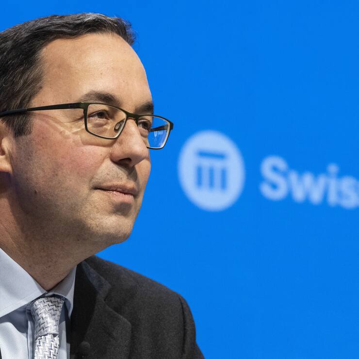 Christian Mumen­thaler (im Bild) führt seit sieben Jahren die Swiss Re. Präsident Jacques de Vaucleroy erhöht den Druck.
