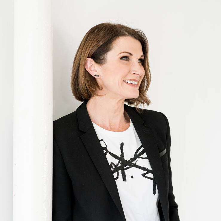 Dr. Clare McAndrew 