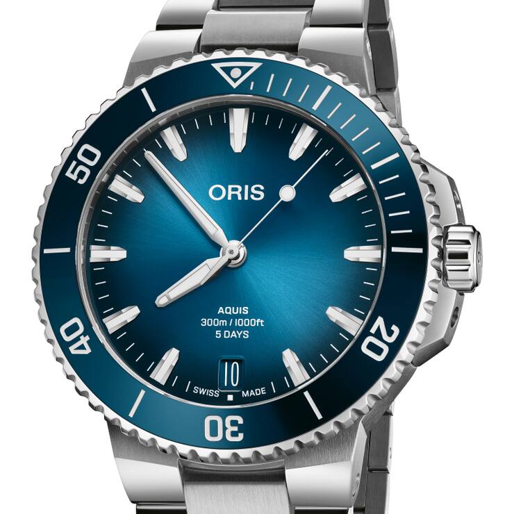 Oris: Aquis Date Calibre 400