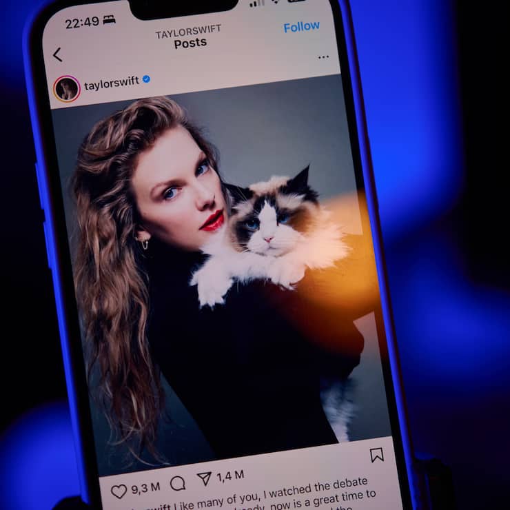 Taylor Swift mit ihrer Katze: Die Musikerin gab ihre Unterstützung für Kamala Harris als Präsidentschaftskandidatin bekannt.