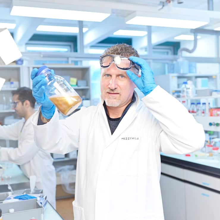 Raffaele Mezzenga, Professor an der ETH Zurich am Donnerstag, 5. Maerz 2020 in einem Labor an der ETH Zurich. Photo: Michael Buholzer