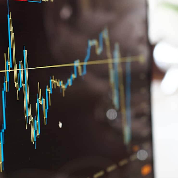 Blick auf einen Aktienchart.