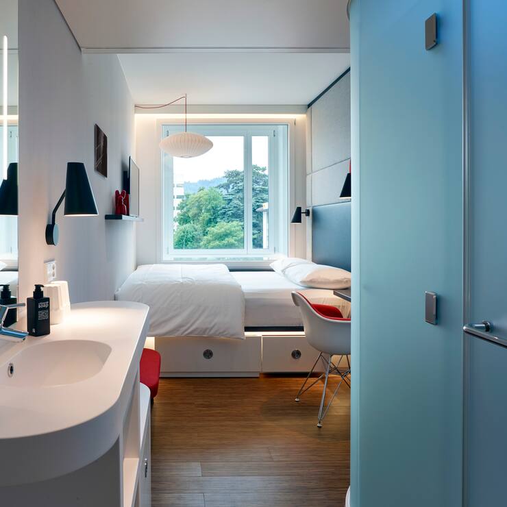 CitizenM