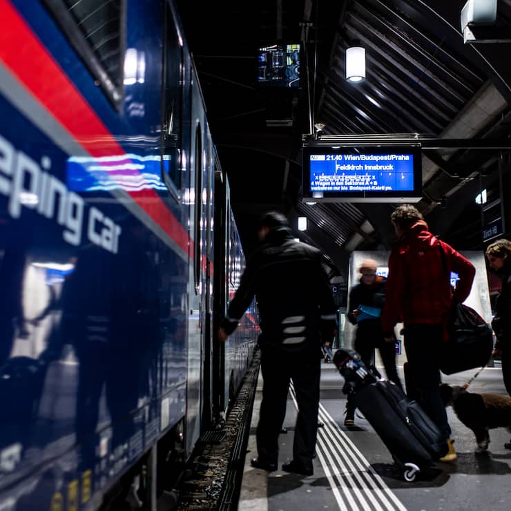 Der Nightjet der OeBB steht zur Abfahrt nach Wien im Hauptbahnhof ZÃ¼rich bereit.29.11.2019Foto: Thomas LÃ¼thi