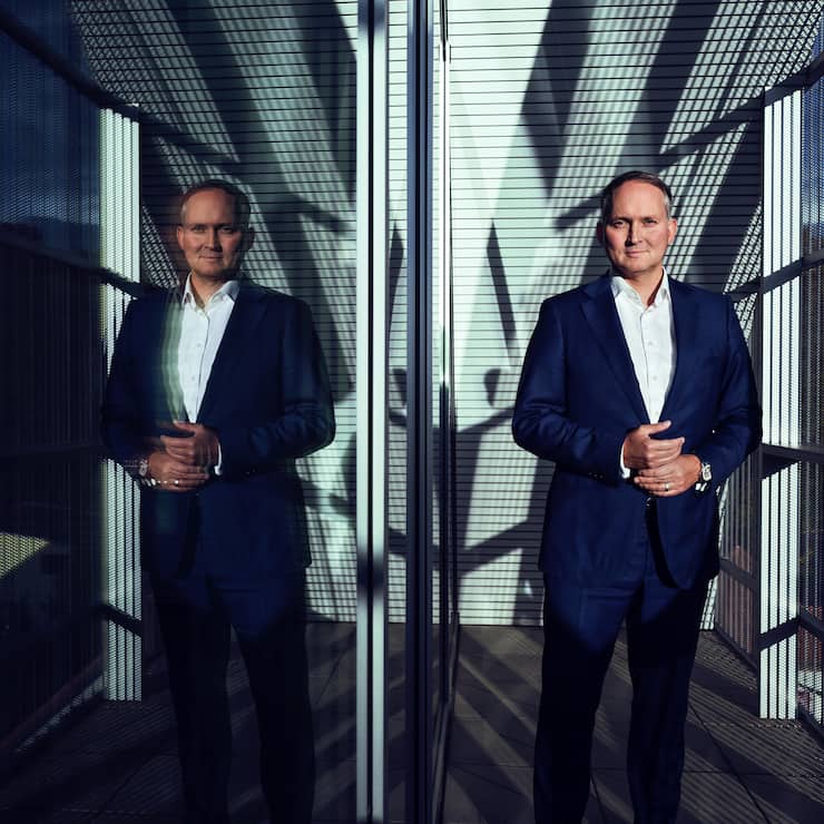 <meta name="image" property="og:image" content="[https://www.handelszeitung.ch/fp/1695/953/4680/3443/sites/default/files/media/field_image/2023-11/simon_michel_ypsomed.jpg]">