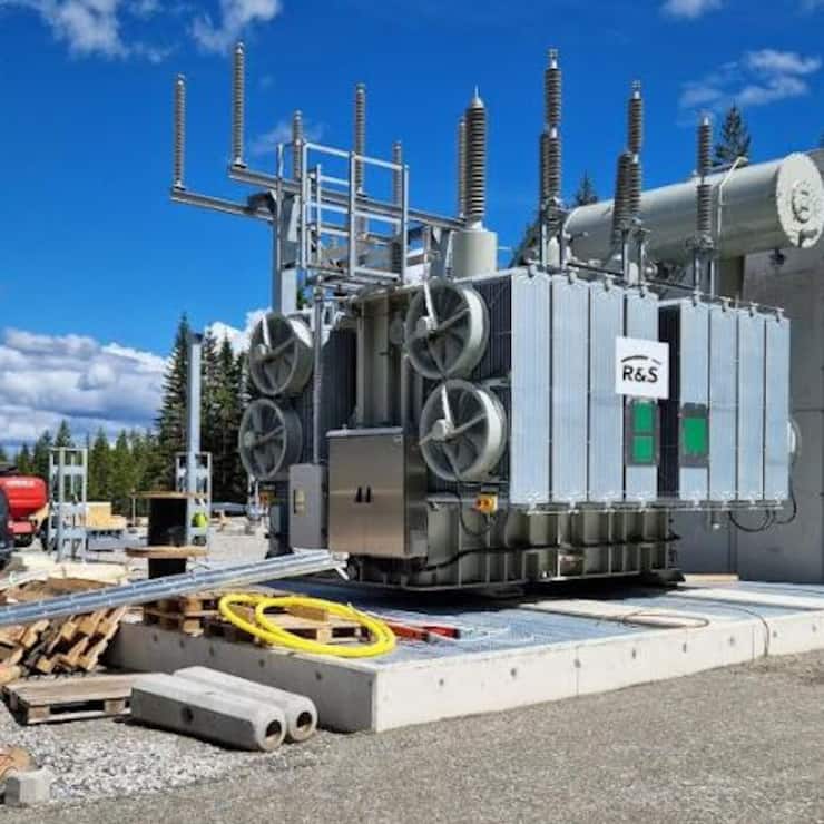 Eine sich im Bau befindliche Trafoanlage von R&S (2024).
