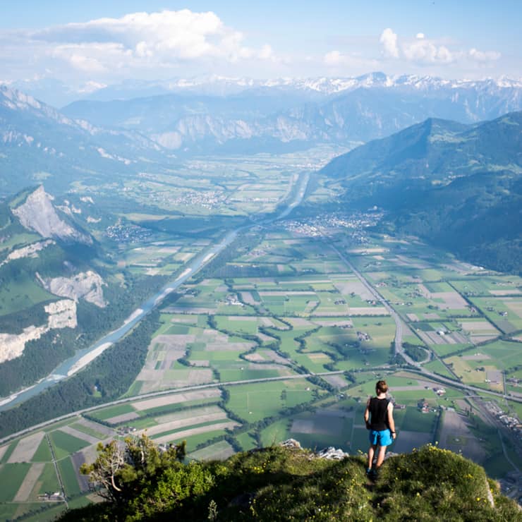 Ostschweiz Blick ins St. Galler und Churer Rheintal