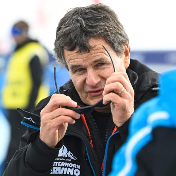 Franz Julen, president of the organizing committee, reacts after the women's downhill race on the new ski course "Gran Becca" was cancelled due to strong winds, at the Alpine Skiing FIS Ski World Cup Zermatt-Cervinia, in Cervinia, Italy, Sunday, November 19, 2023. (KEYSTONE/Alessandro della Valle)