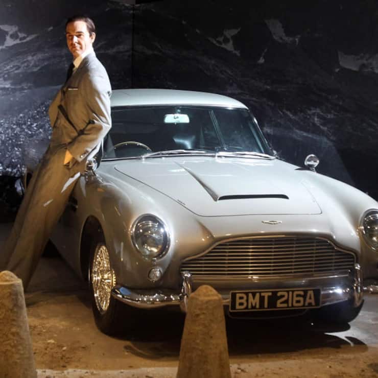 James Bond 