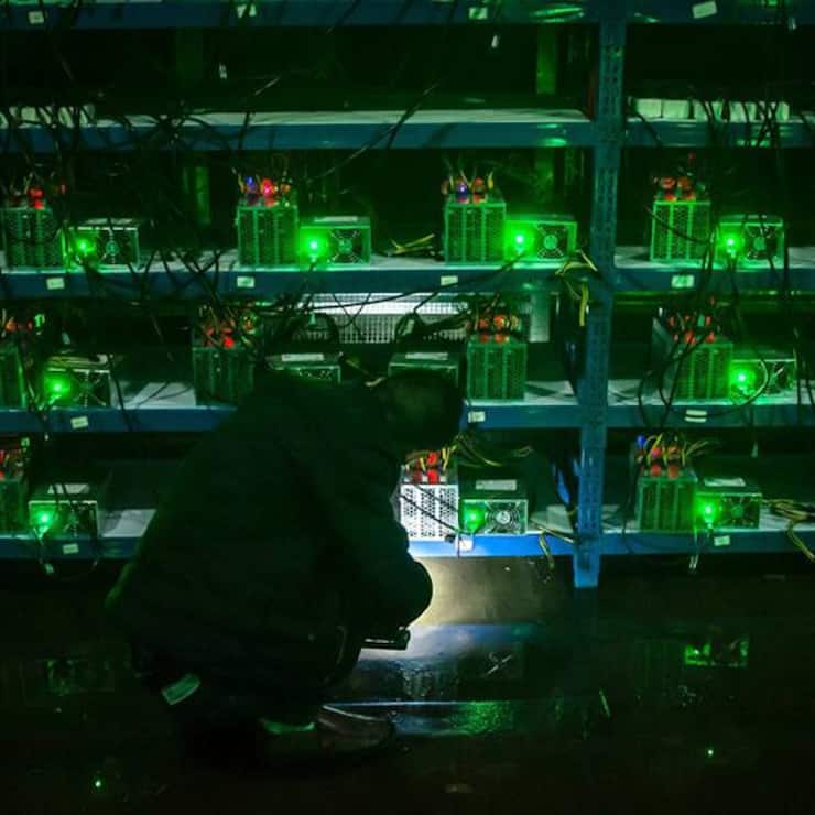 bitcoin-miner.jpg