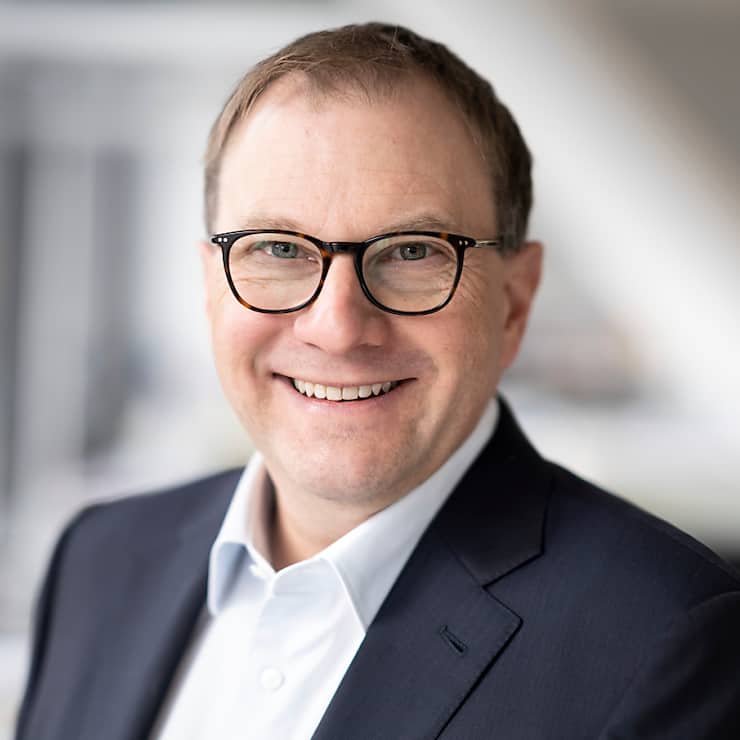 <p>Martin Hirzel ist seit Januar 2021 Präsident von Swissmem, dem Verband der Schweizer Maschinen-, Elektro- und ­Metallindustrie, und seit über 25  Jahren in der Schweizer Industrie tätig.</p>