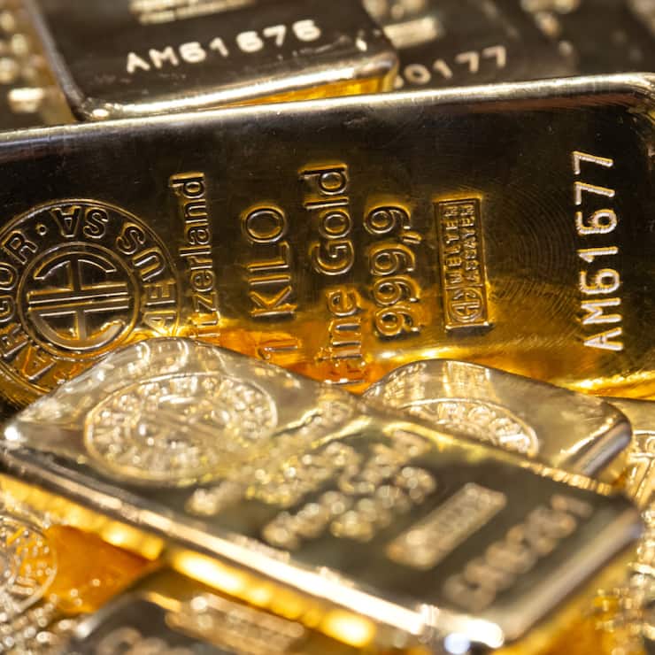 Die Goldrally geht mit hohem Tempo weiter. Nachdem Aussagen von US-Präsident Donald Trump zum Dollar den Goldpreis am späten Dienstagabend auf ein weiteres Rekordhoch getrieben hatten, zog die Notierung am Mittwoch weiter an. (Archivbild)