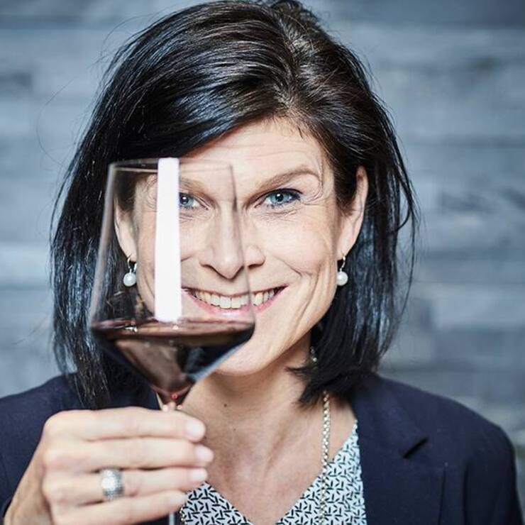 Sylvia_Berger_Wein.jpg
