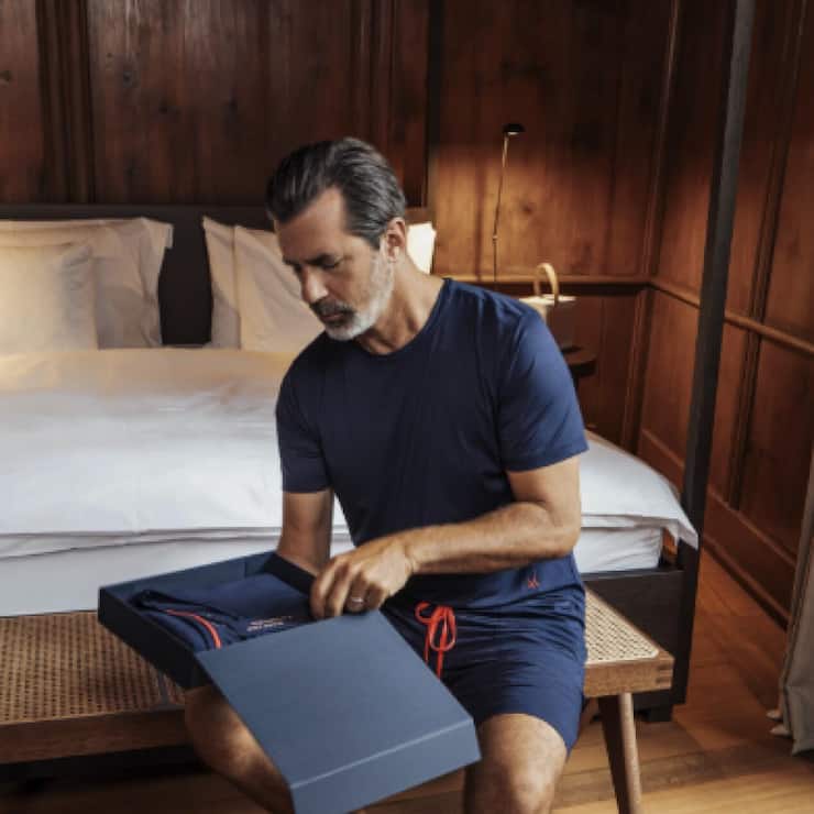 <p>Spitzenkoch Andreas Caminada lanciert seine eigene Pyjama-Kollektion.</p>