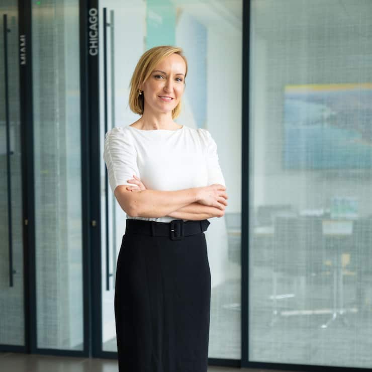<p>Laura Cooper ist beim US-Asset­manager Nuveen (1,3 Billionen Dollar AUM) Global Investment Strategist. Zuvor leitete sie bei Blackrock ein Makroökonomie-Research-Team.</p>