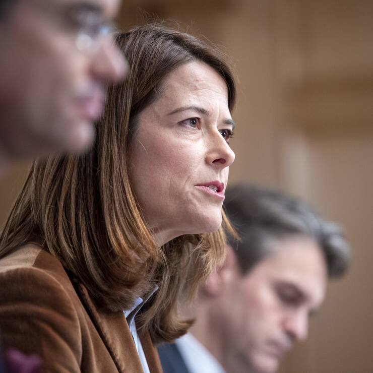 Petra Goessi, Parteipraesidentin FDP, Schweiz, spricht zur Strategie bei den kommenden Bundesratswahlen am Point de presse der FDP Schweiz nach der Fraktionssitzung, am Freitag, 22. November 2019 in Bern. Die Gruenen erheben Anspruch auf einen Bundesratssitz bei den Bundesratswahlen vom 11. Dezember. Der Angriff gilt dem ersten FDP-Sitz. Die FDP sieht keinen Grund fuer eine sofortige Aenderung der Zauberformel. (KEYSTONE/Marcel Bieri)