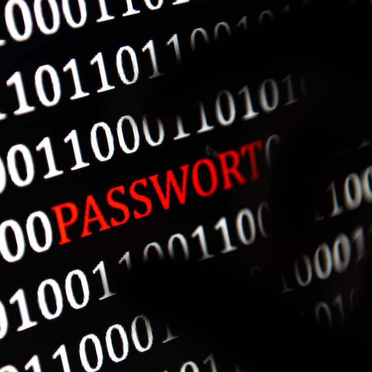ARCHIV - ILLUSTRATION - Eine Hand greift nach dem Wort «Passwort», das auf einem Computerbildschirm am 26.01.2017 in Berlin angezeigt wird. (zu dpa «Studie: Computerkriminalität macht Unternehmen zu schaffen» vom 12.04.2017) (KEYSTONE/DPA/A4697/_Monika Skolimowska)