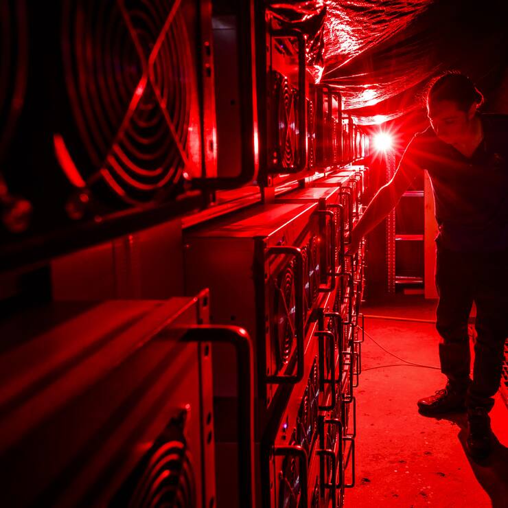 SCHWEIZ BLOCKCHAIN "ALPINE MINING"