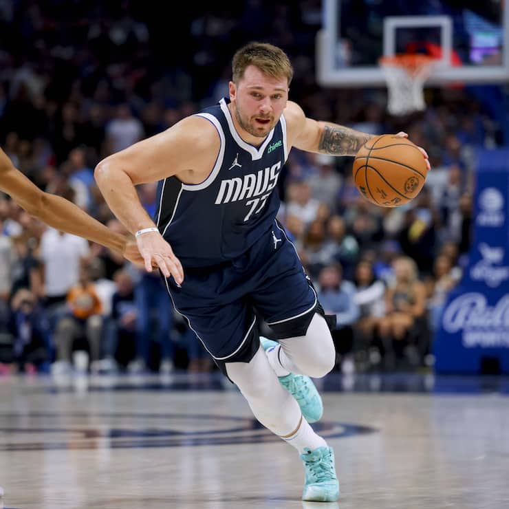 NETS MAVERICKS BASKETBALL