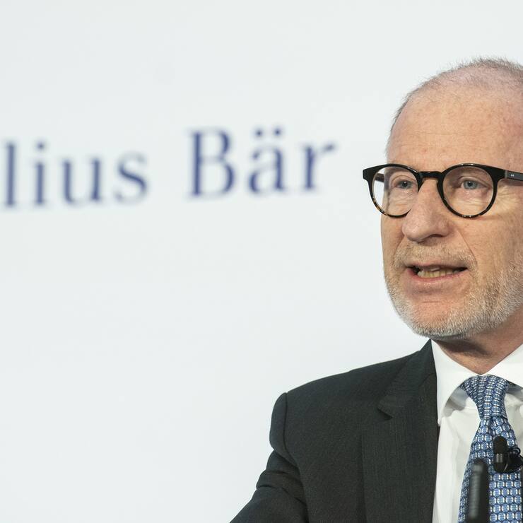 Bernhard Hodler CEO der Julius Baer Bank spricht an der Pressekonferenz zur Praesentation der Jahreszahlen am Montag, 4. Februar 2019 in Zuerich. (KEYSTONE/Ennio Leanza)