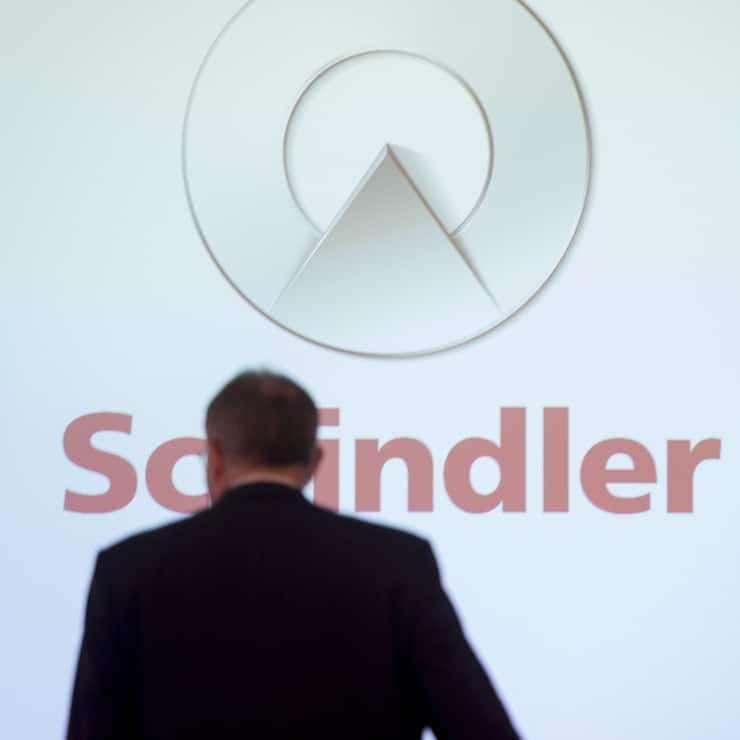 Der Verwaltungsratspraesident Alfred N. Schindler spricht einer Medienkonferenz der Schindler Holding vom Freitag, 15. Januar 2016 im Hotel Palace in Luzern. Alfred N. Schindler tritt als Verwaltungspraesident des Lift- und Rolltreppenhersteller ab. Nach 22 Jahren will er das Amt per Maerz 2017 abgeben, wie Schindler am Freitag, 15. Januar 2016 mitteilte. Neuer Praesident soll der heutige Konzernchef Silvio Napoli werden. Neuer Konzernchef soll Thomas Oetterli werden. (KEYSTONE/Urs Flueeler)