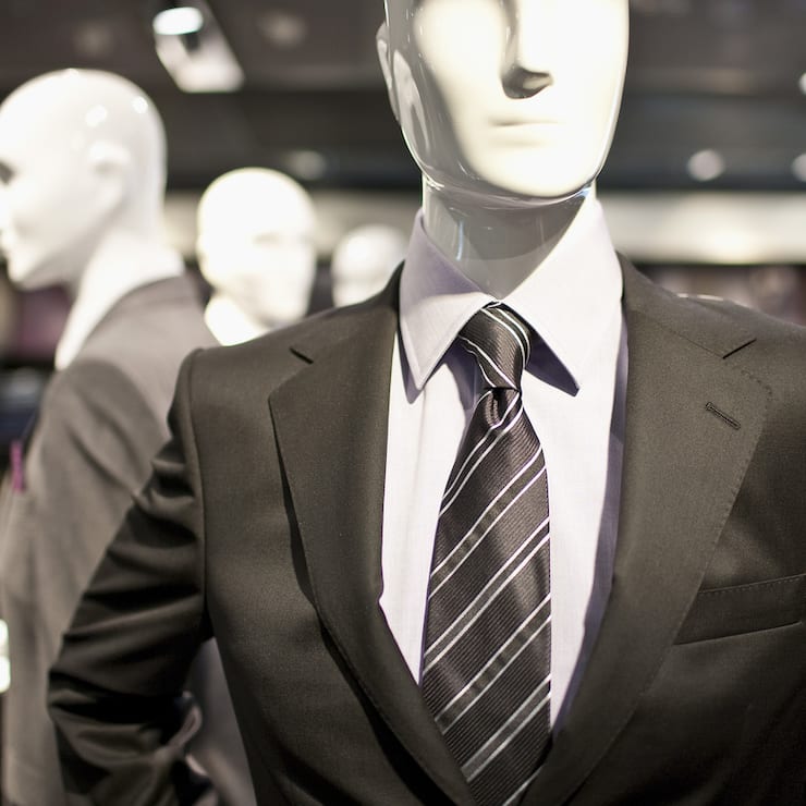 Male store window mannequins at retailer "Globus"'s Bahnhofstrasse street branch in Zurich, Switzerland, pictured on September 24, 2009. (KEYSTONE/Gaetan Bally)Maennliche Schaufensterpuppen in der Filiale des Detailhaendlers Globus an der Bahnhofstrasse in Zuerich, aufgenommen am 24. September 2009. (KEYSTONE/Gaetan Bally)