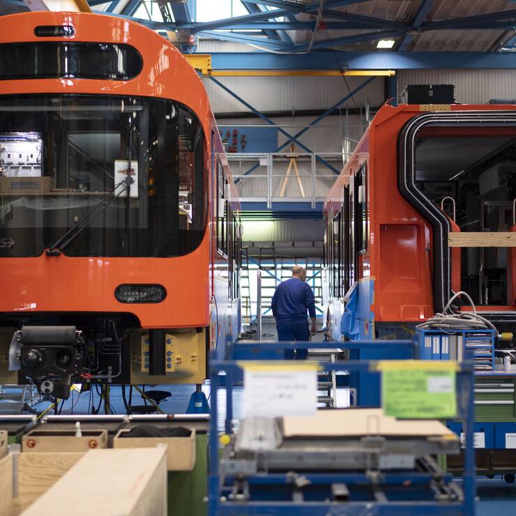 ARCHIVBILD ZUM GROSSAUFTRAG VON STADLER RAIL FUER DIE AMERIKANISCHE MARTA, AM FREITAG, 29. MAERZ 2019 - Endmontage der RBS, aufgenommen nach der Bilanzmedienkonferenz von Stadler Rail, am Dienstag, 19. Maerz 2019, in Bussnang. Das Unternehmen hat heute mitgeteilt, in den naechsten Monaten einen Boersengang anzustreben. (KEYSTONE/Gian Ehrenzeller)