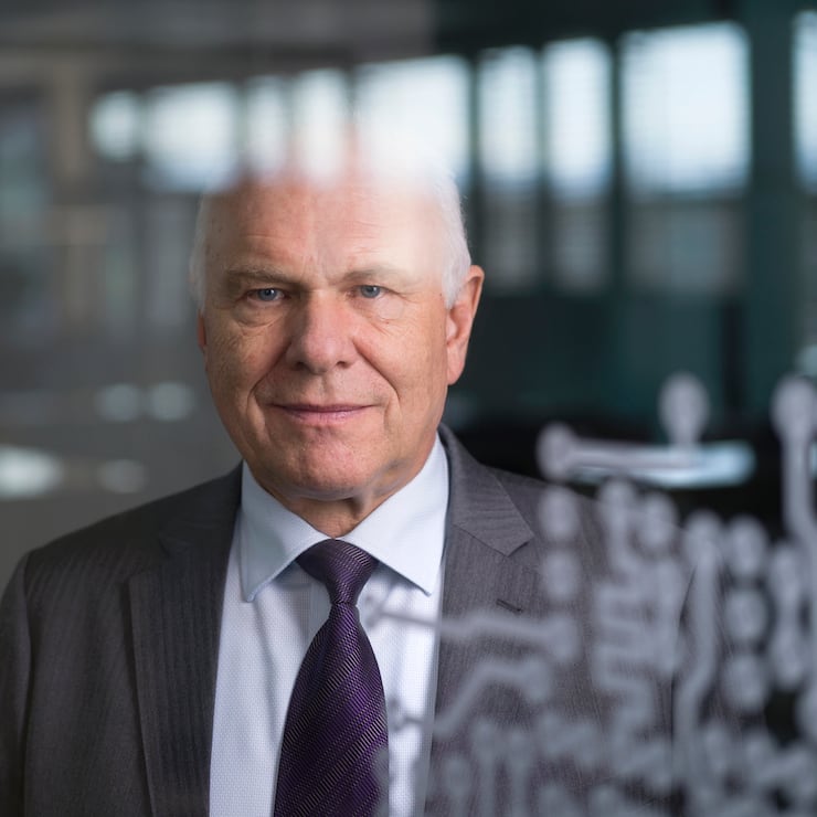 Portrait of Hans Hess, president of Swissmem, the Swiss mechanical, electrical, and metal industry association (MEM industry), taken at Swissmem in Zurich, Switzerland, on January 24, 2018. (KEYSTONE/Gaetan Bally) Hans Hess, Praesident Swissmem, Verband der schweizerischen Maschinen-, Elektro, und Metallindustrie (MEM-Industrie), portraitiert am 24. Januar 2018 bei Swissmem in Zuerich. (KEYSTONE/Gaetan Bally)