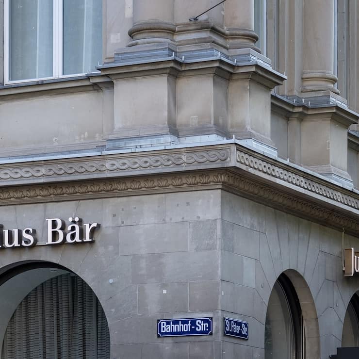 SCHWEIZ ZUERICH BANK JULIUS BAER