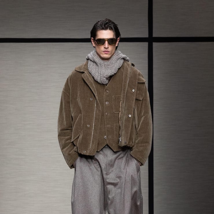 <p>Der legendäre Stoff feiert ein glamouröses Comeback auf Laufstegen.</p>