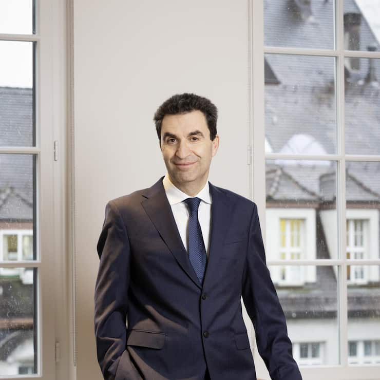 <p>Anastassios Frangulidis ist seit acht Jahren Chefstratege bei Pictet AM Zürich und Head of Swiss Multi Asset. Zuvor war er 17 Jahre Chefökonom und Chefstratege bei der ZKB.</p>