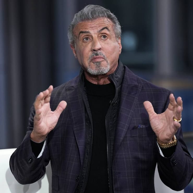 SYLVESTER STALLONE VISITS "FOX & FRIENDS"