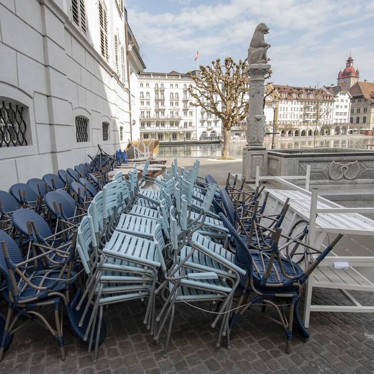 SCHWEIZ CORONAVIRUS LUZERN Geschäfte Restaurants