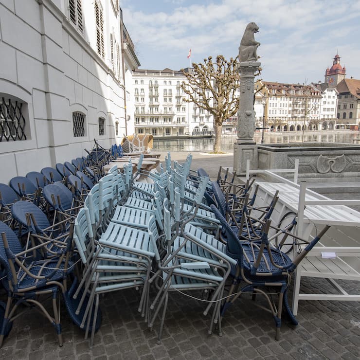Die Restaurants in der Stadt Luzern am Freitag, 20. Maerz 2020 sind voruebergehend geschlossen, waehrend der Coronavirus-Pandemie. (KEYSTONE/Urs Flueeler)