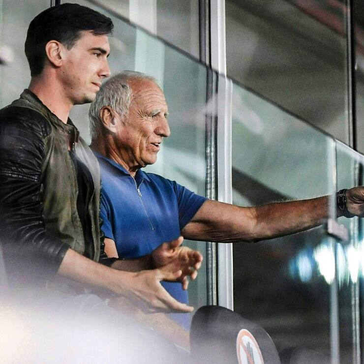 BIL11/22 Start Red Bull Mateschitz