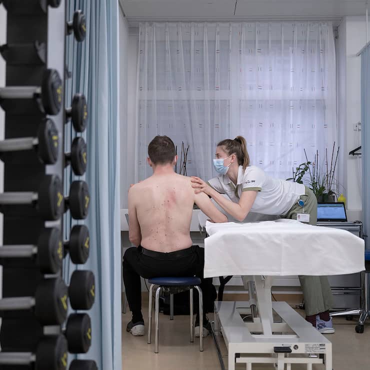 SCHWEIZ SCHULTHESS KLINIK PHYSIOTHERAPIE